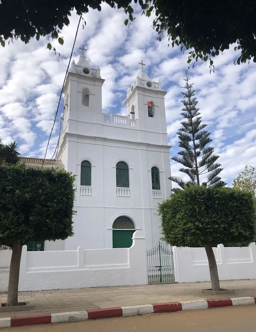 Église Saint-Barthélemy à Asilah